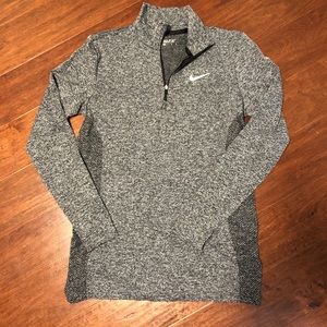 Women’s Nike golf pullover